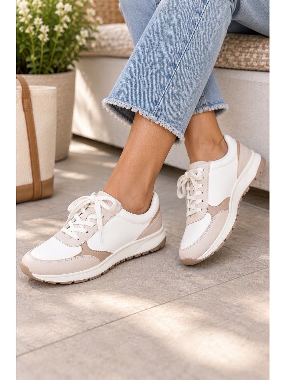 Naturalizer Morrison Women’s 8.5 M White Taupe Leather Lace Up Sneakers $115